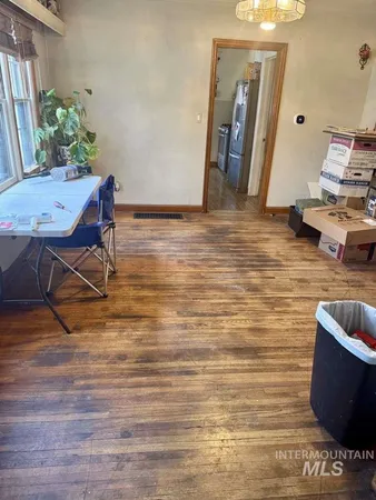 $329,900 | 203 9th Avenue East, Twin Falls, ID 83301