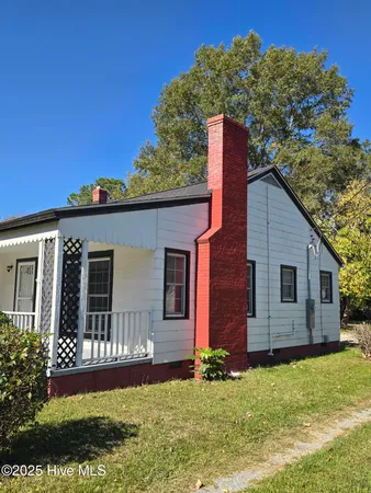 $125,000 | 607 East 9th Street, Scotland Neck, NC 27874