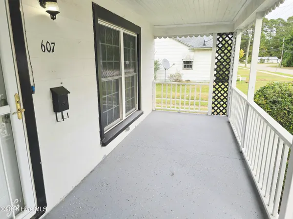 $125,000 | 607 East 9th Street, Scotland Neck, NC 27874
