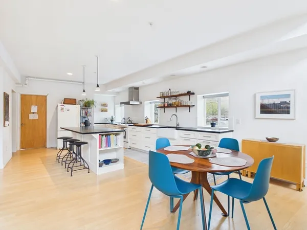 $525,000 | 123 Sawyer Street, Unit 1, New Bedford, MA 02746