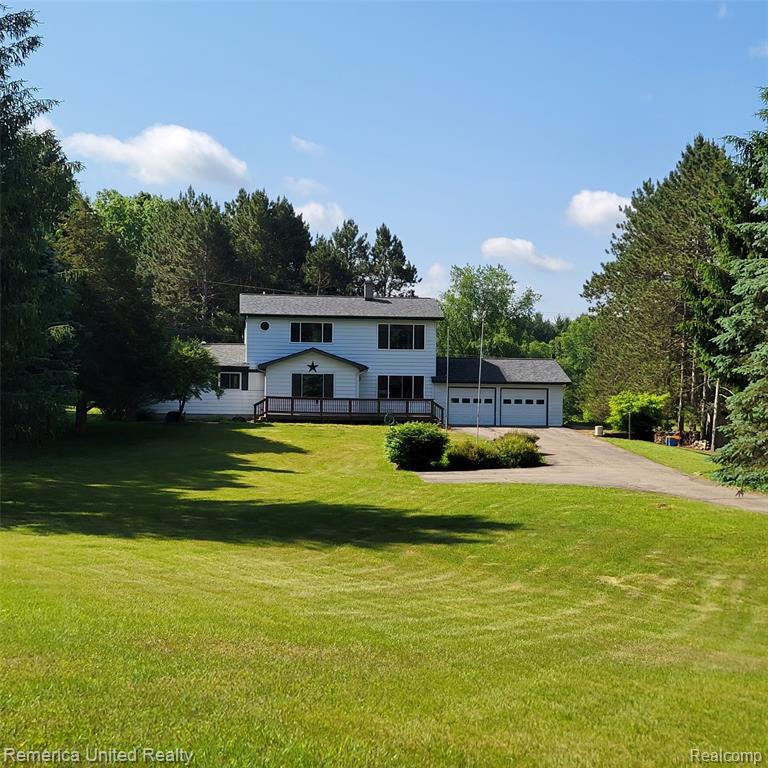 400 East Schafer Road Pinckney, MI 48169 - Photo 1 of 39