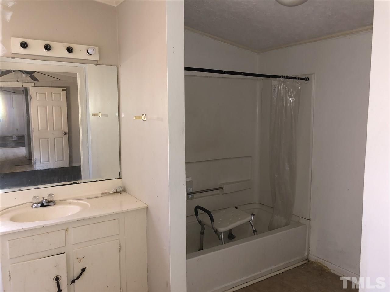 116 Canyon Road Clayton, NC 27520 - Photo 6 of 7 Gallery Image 6