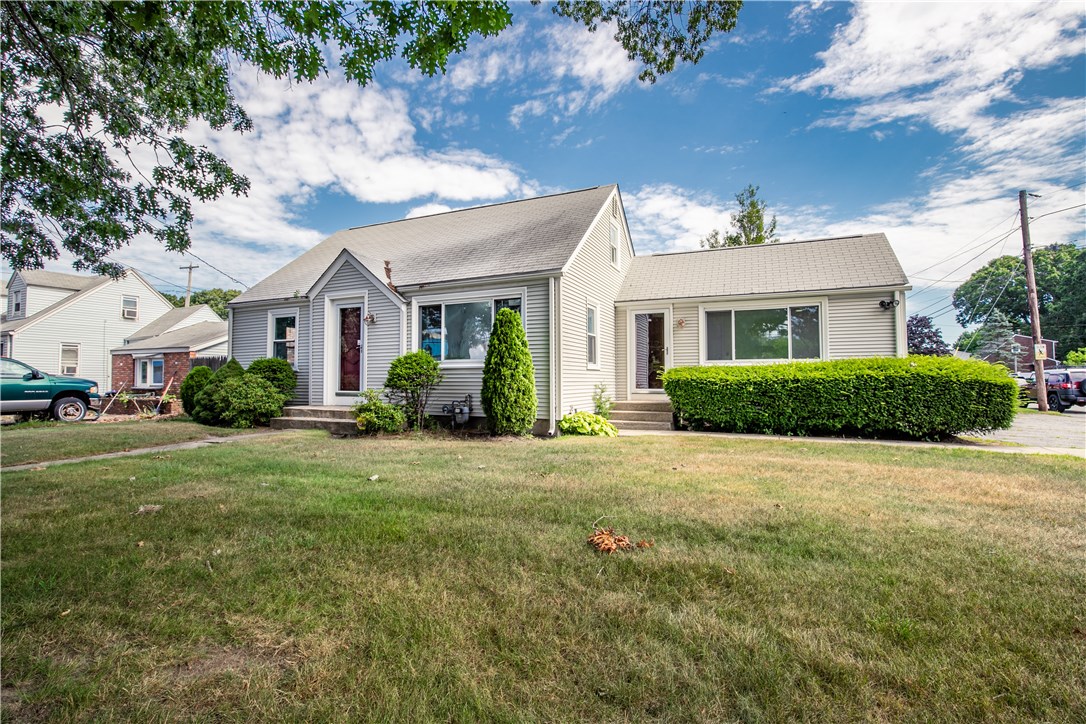 2537 West Shore Road Warwick, RI 02889 - Photo 1 of 21 Gallery Image 1