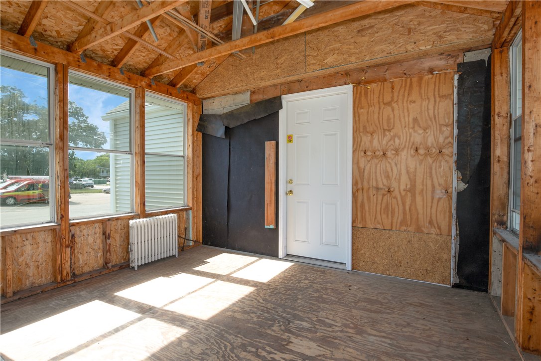 2537 West Shore Road Warwick, RI 02889 - Photo 16 of 21 Gallery Image 16