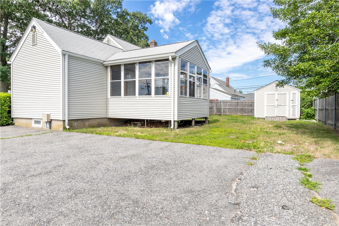 2537 West Shore Road Warwick, RI 02889 - Photo 17 of 21 Gallery Image 17