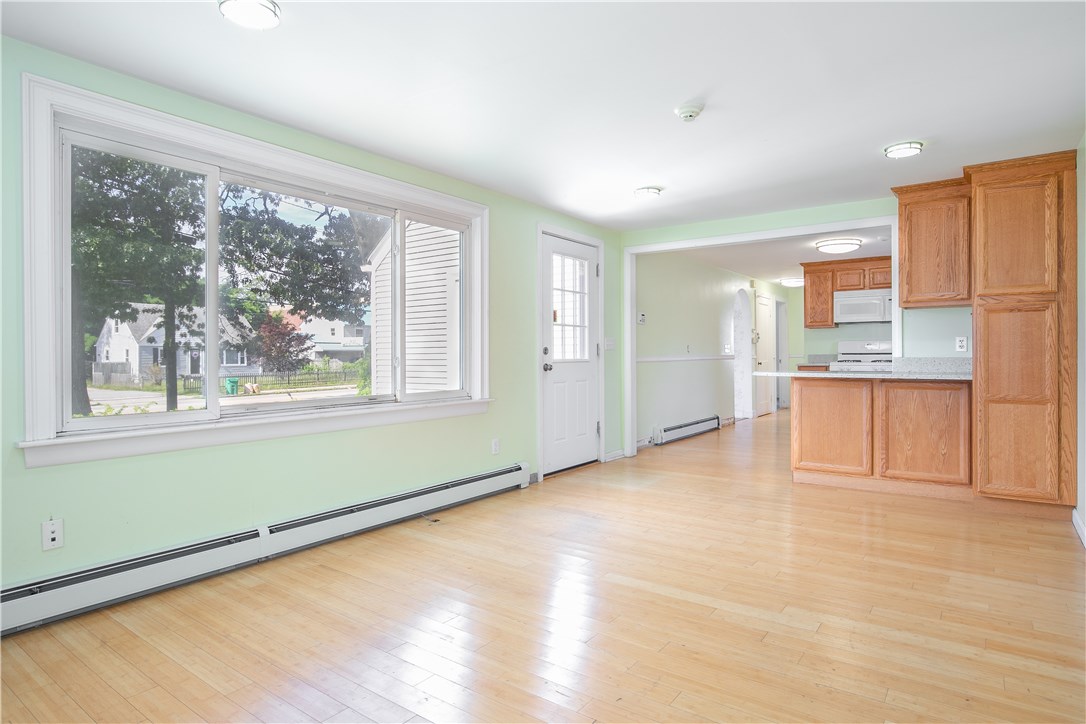 2537 West Shore Road Warwick, RI 02889 - Photo 6 of 21 Gallery Image 6
