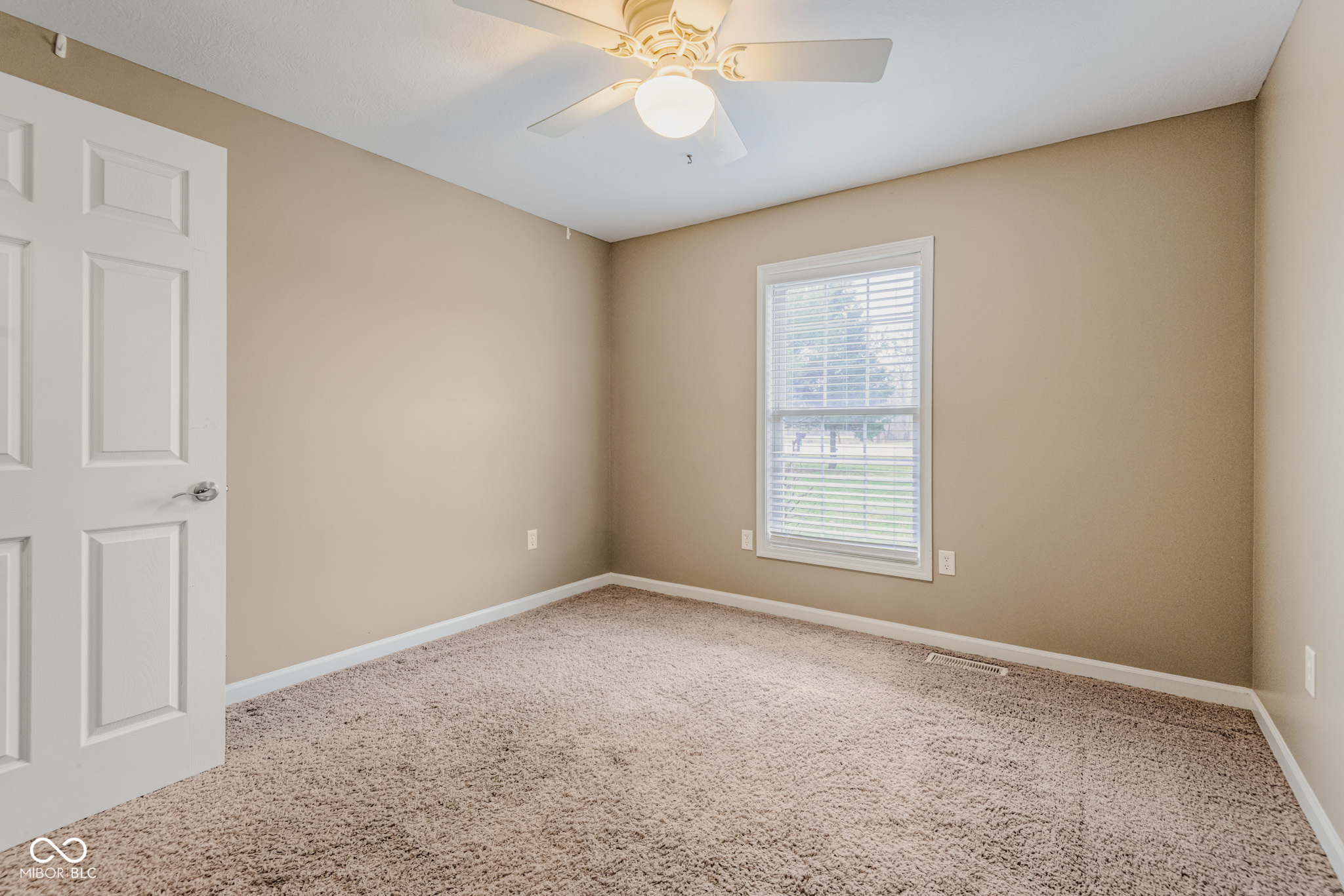 6370 State Road 46 Columbus, IN 47201 - Photo 35 of 72