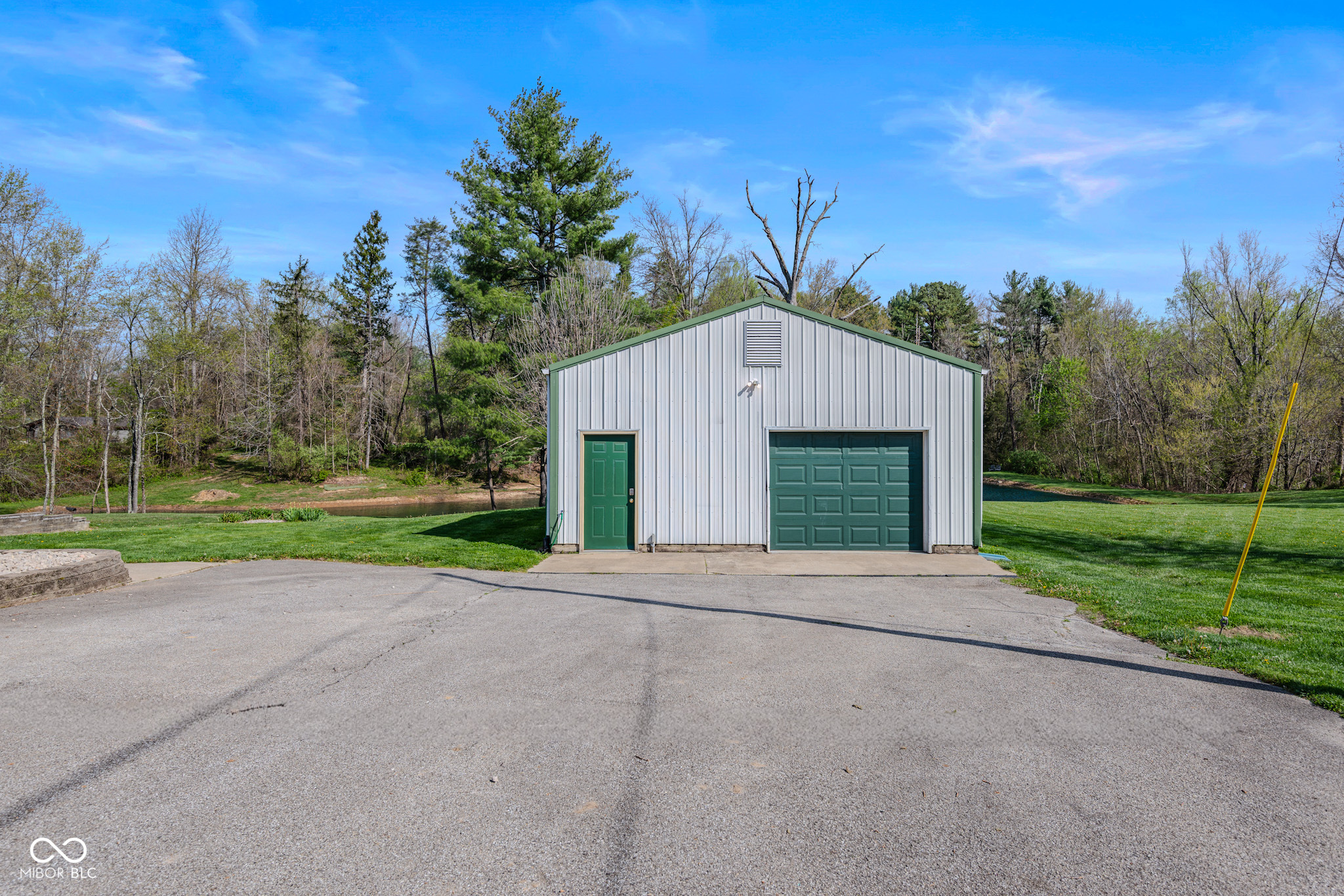 6370 State Road 46 Columbus, IN 47201 - Photo 5 of 72
