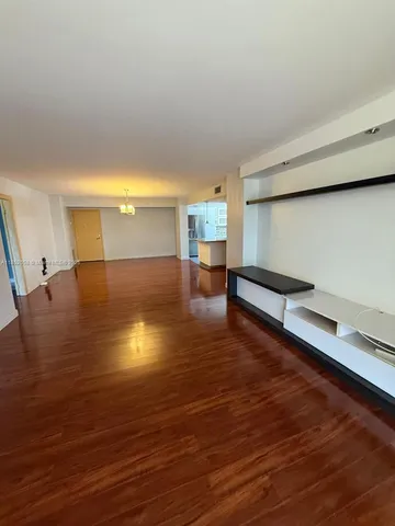 $510,000 | 1500 South Ocean Drive, Unit 5G, Hollywood, FL 33019