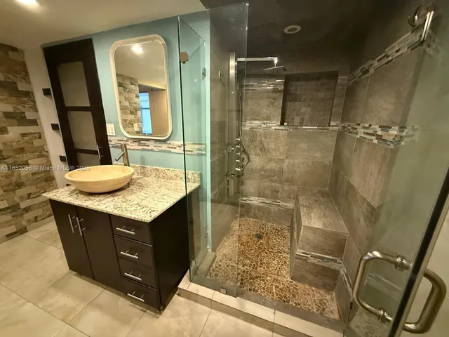 $510,000 | 1500 South Ocean Drive, Unit 5G, Hollywood, FL 33019