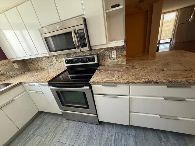 $510,000 | 1500 South Ocean Drive, Unit 5G, Hollywood, FL 33019