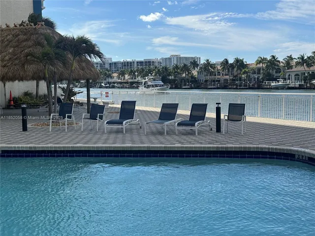 $510,000 | 1500 South Ocean Drive, Unit 5G, Hollywood, FL 33019