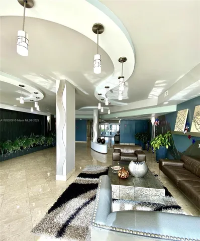 $510,000 | 1500 South Ocean Drive, Unit 5G, Hollywood, FL 33019