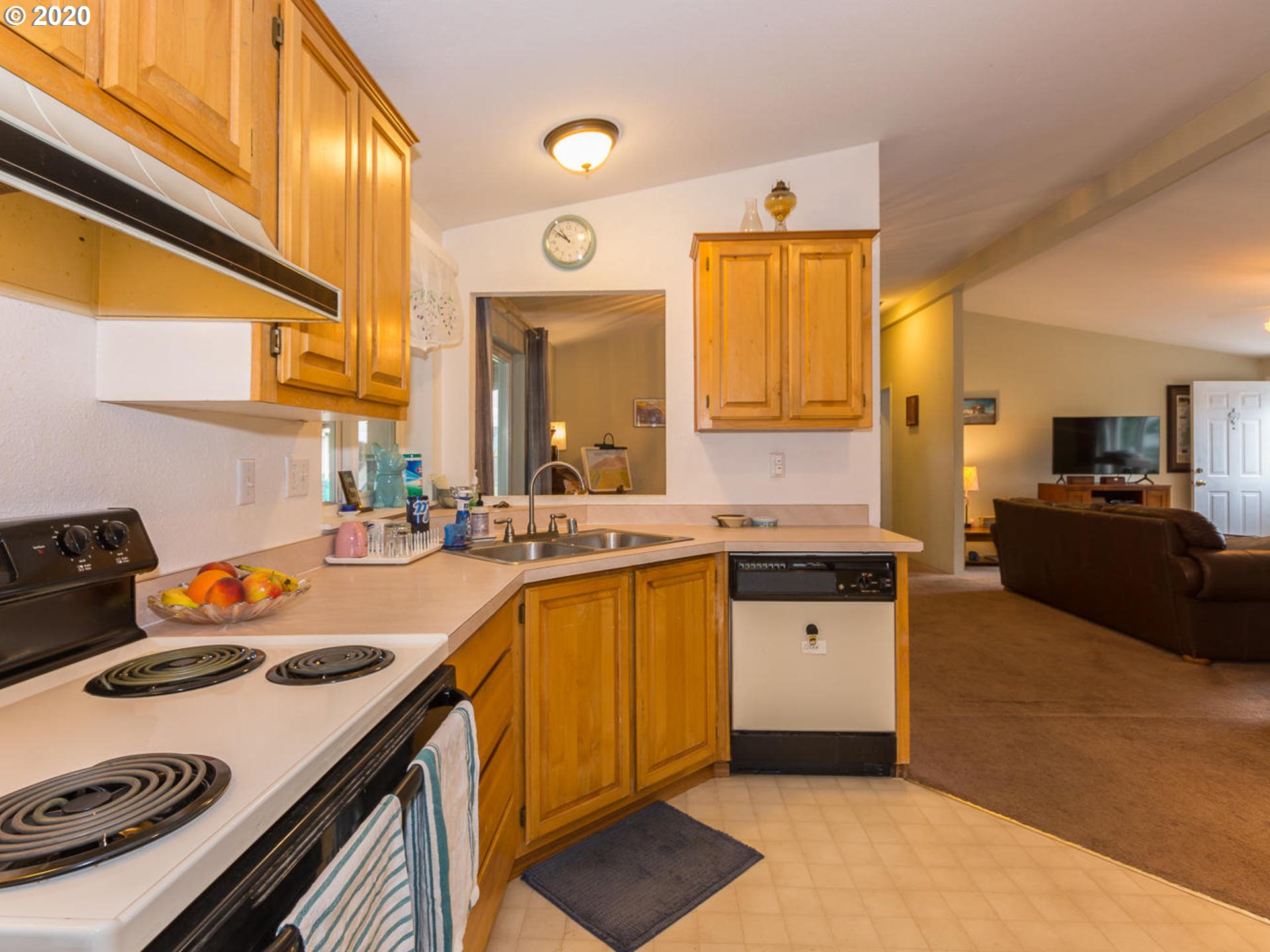 1949 Southeast Palmquist Road, Unit 38 Gresham, OR 97080 - Photo 13 of 30