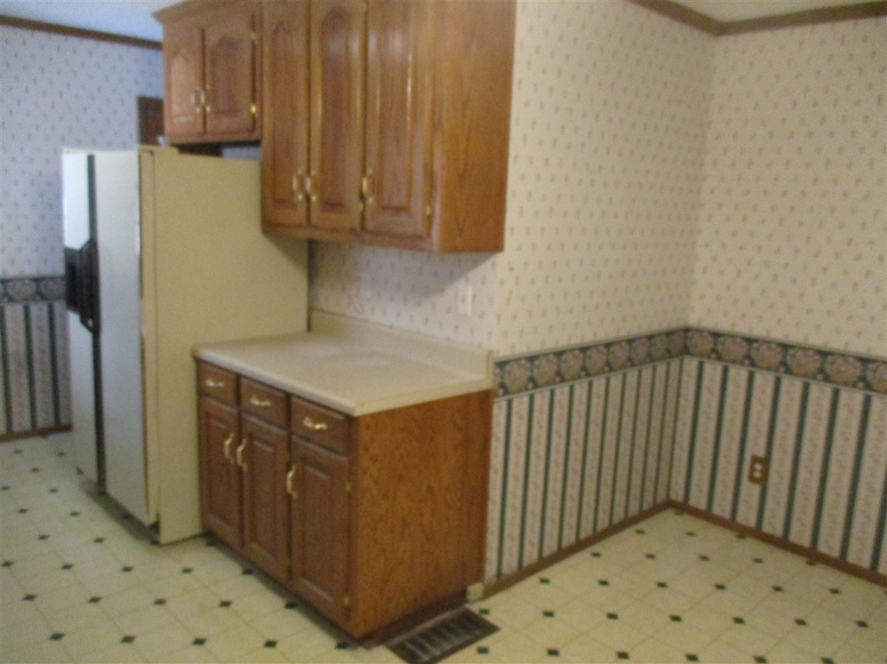 114 Locust Street Union, SC 29379 - Photo 5 of 21