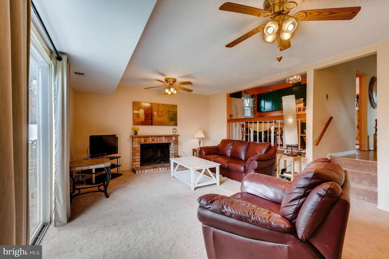 9016 Transoms Road Baltimore, MD 21236 - Photo 16 of 28 Family Room