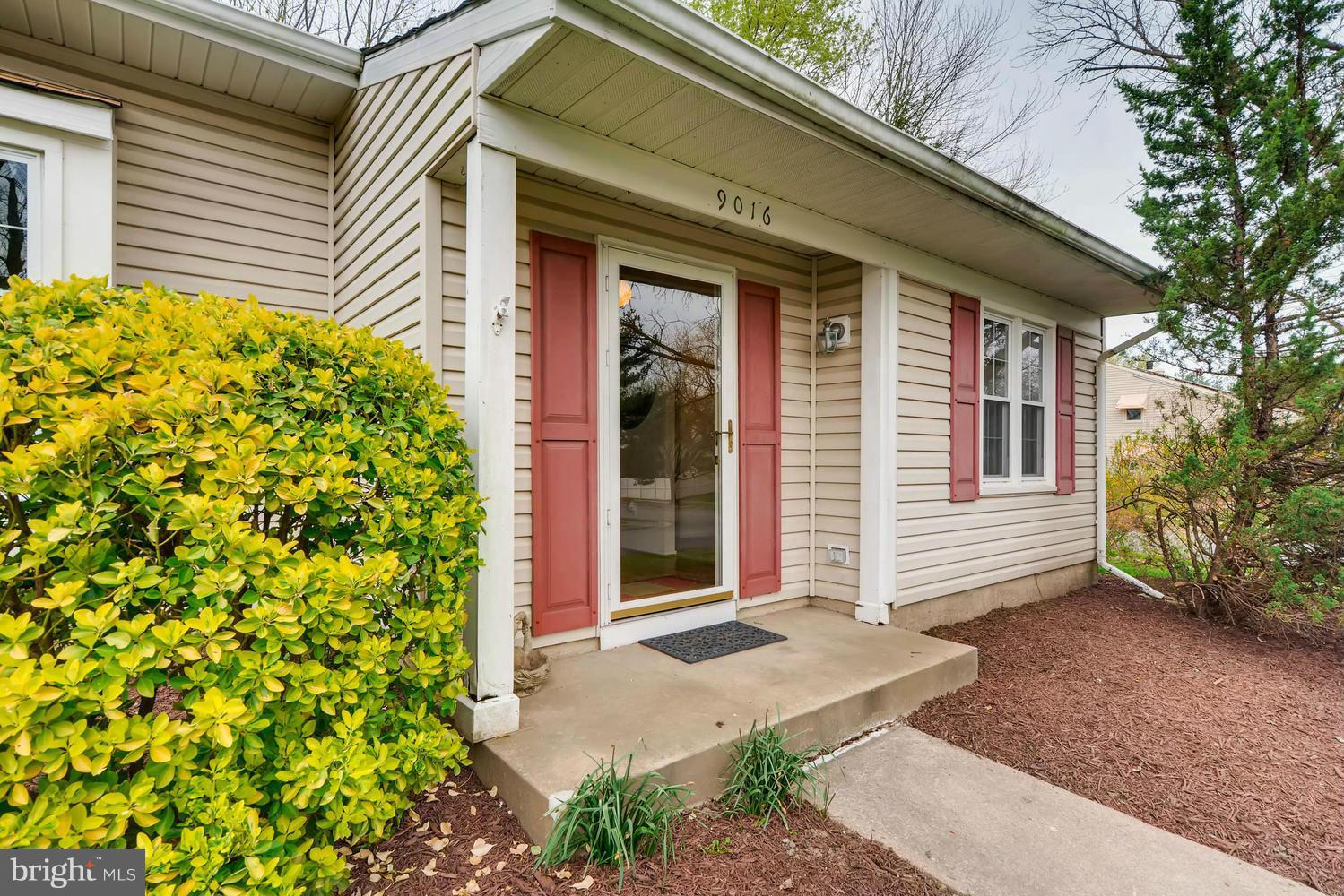9016 Transoms Road Baltimore, MD 21236 - Photo 4 of 28 Exterior (Front)