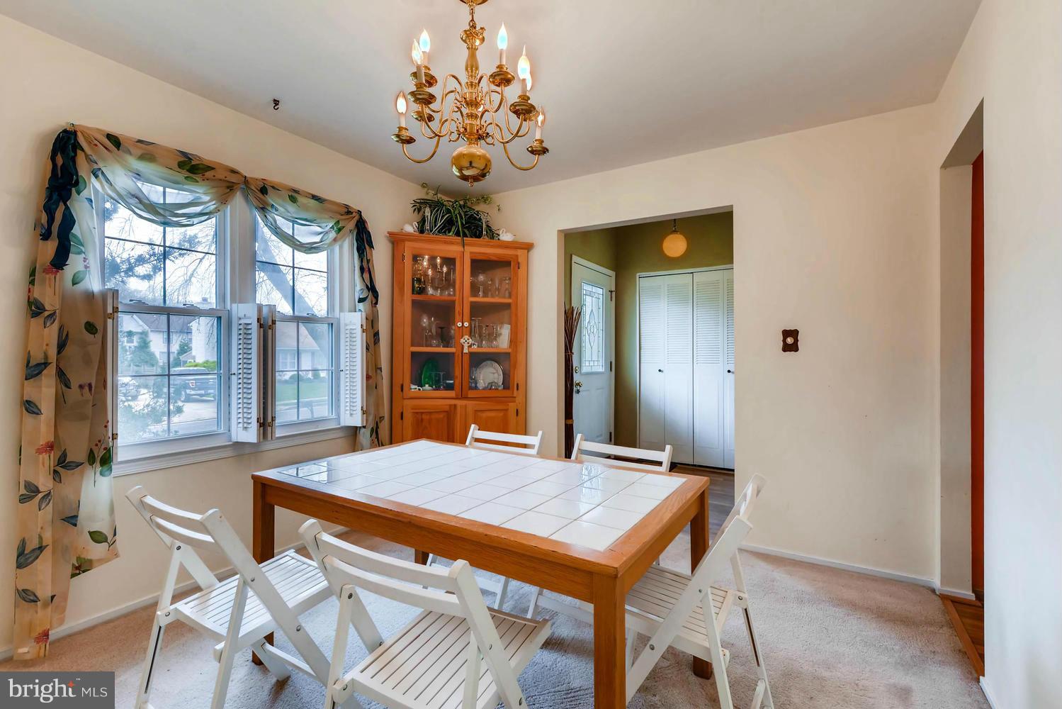 9016 Transoms Road Baltimore, MD 21236 - Photo 8 of 28 Dining Room