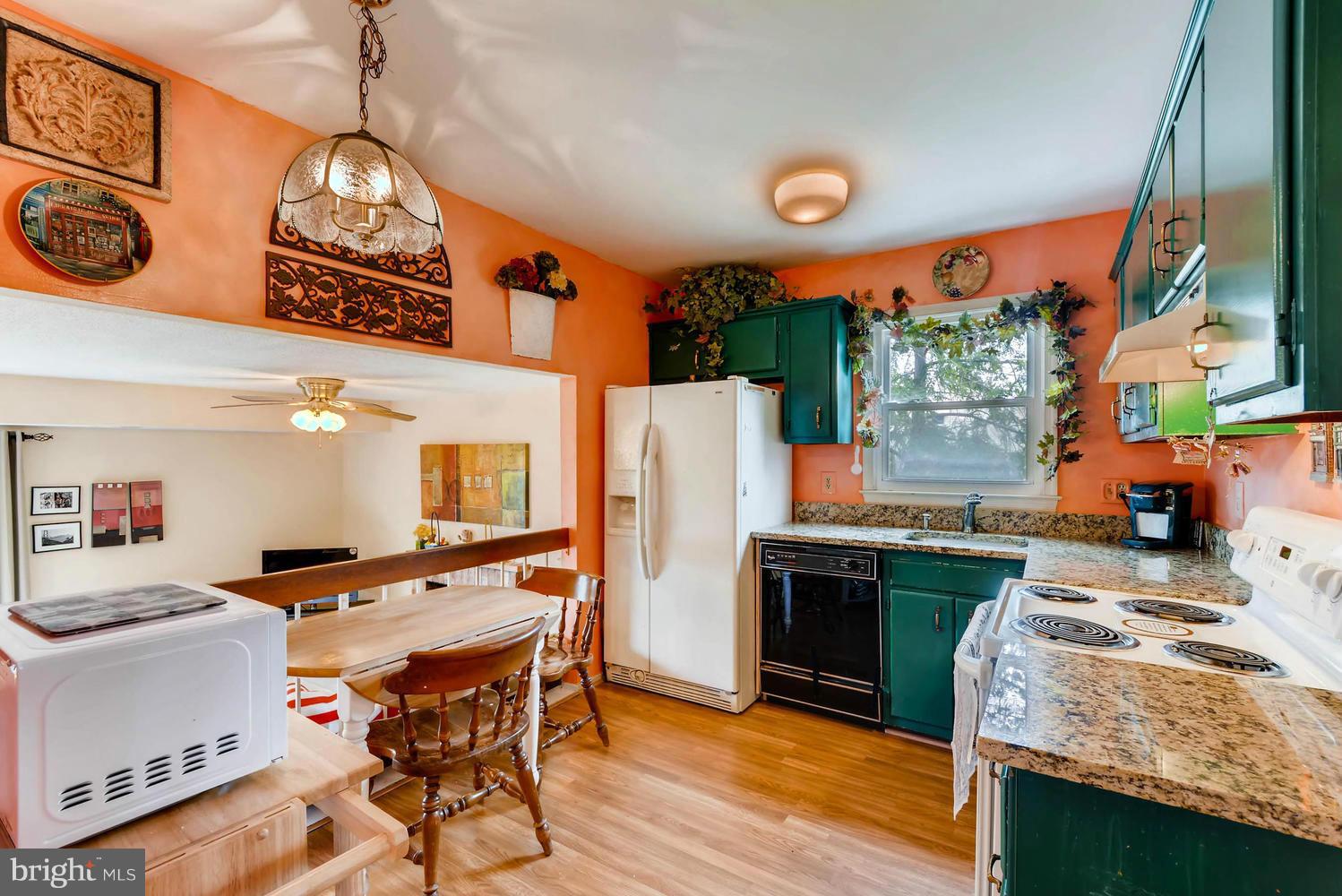 9016 Transoms Road Baltimore, MD 21236 - Photo 10 of 28 Kitchen