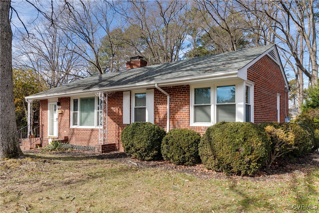 7204 Vernon Road Henrico, VA 23228 - Photo 1 of 27 Ranch-style house featuring a front lawn