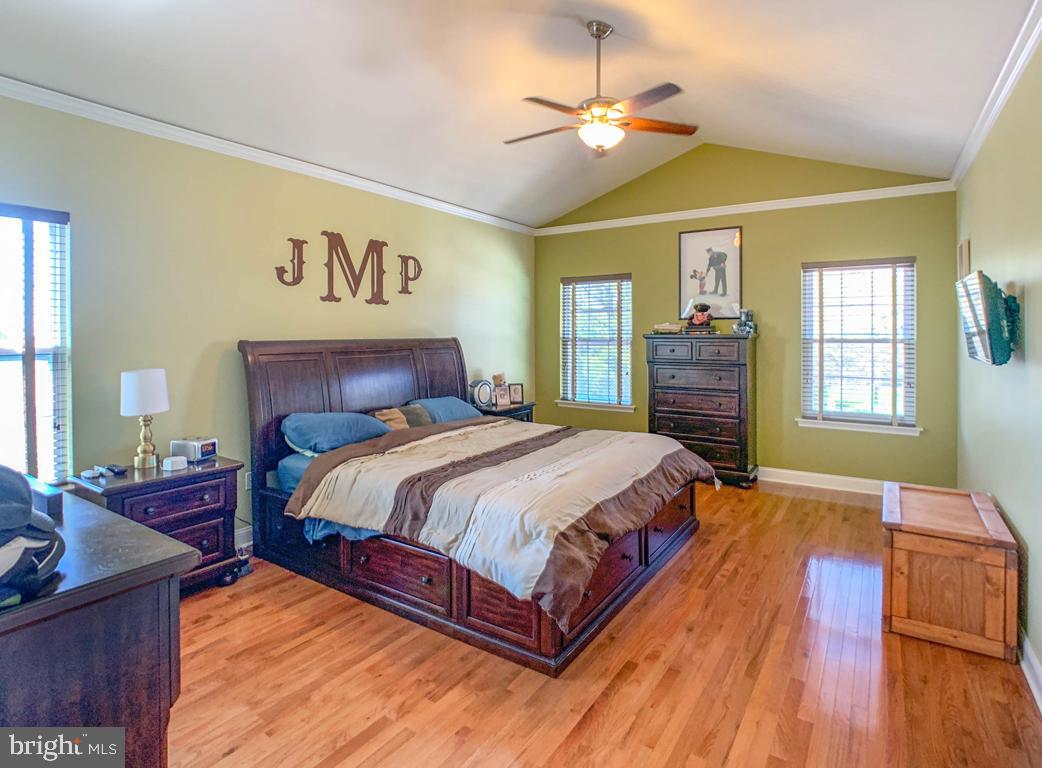 1204 Southampton Road Philadelphia, PA 19116 - Photo 17 of 42 Gallery Image 17