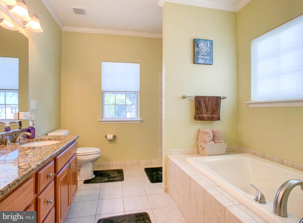 1204 Southampton Road Philadelphia, PA 19116 - Photo 18 of 42 Main bedroom suite