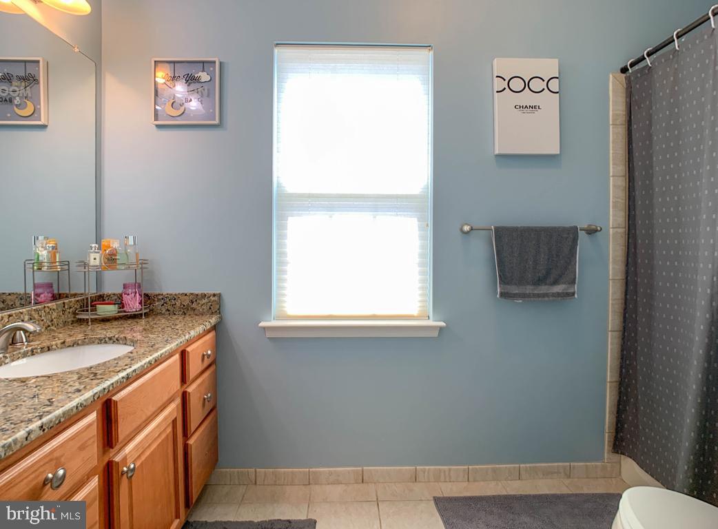 1204 Southampton Road Philadelphia, PA 19116 - Photo 26 of 42 Main bath