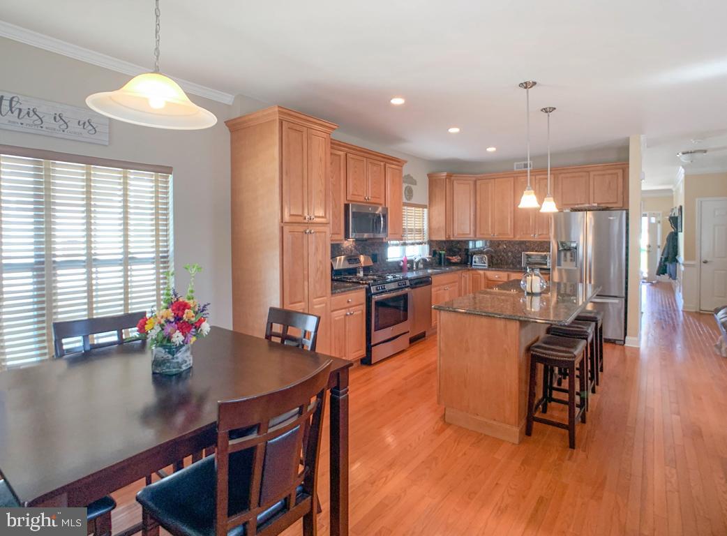 1204 Southampton Road Philadelphia, PA 19116 - Photo 8 of 42 Kitchen w breakfast area