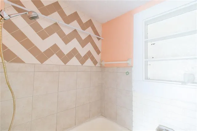 $80,000 | 610 South Vine Street, Holden, MO 64040