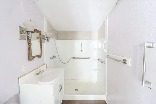 $80,000 | 610 South Vine Street, Holden, MO 64040