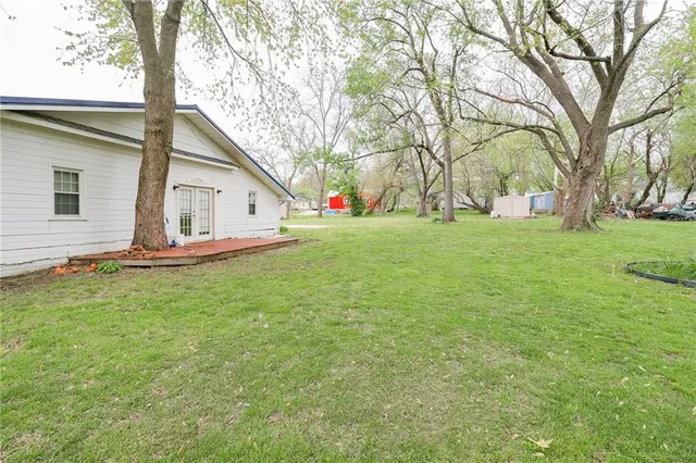 $80,000 | 610 South Vine Street, Holden, MO 64040