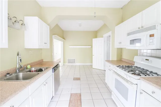 $80,000 | 610 South Vine Street, Holden, MO 64040