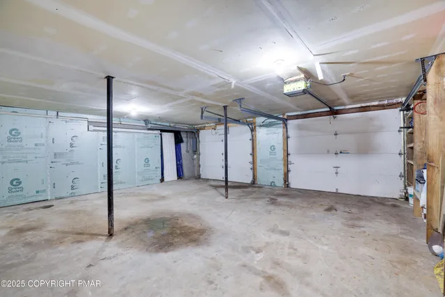 $2,600 | 5665 Decker Road, Bushkill, PA 18324