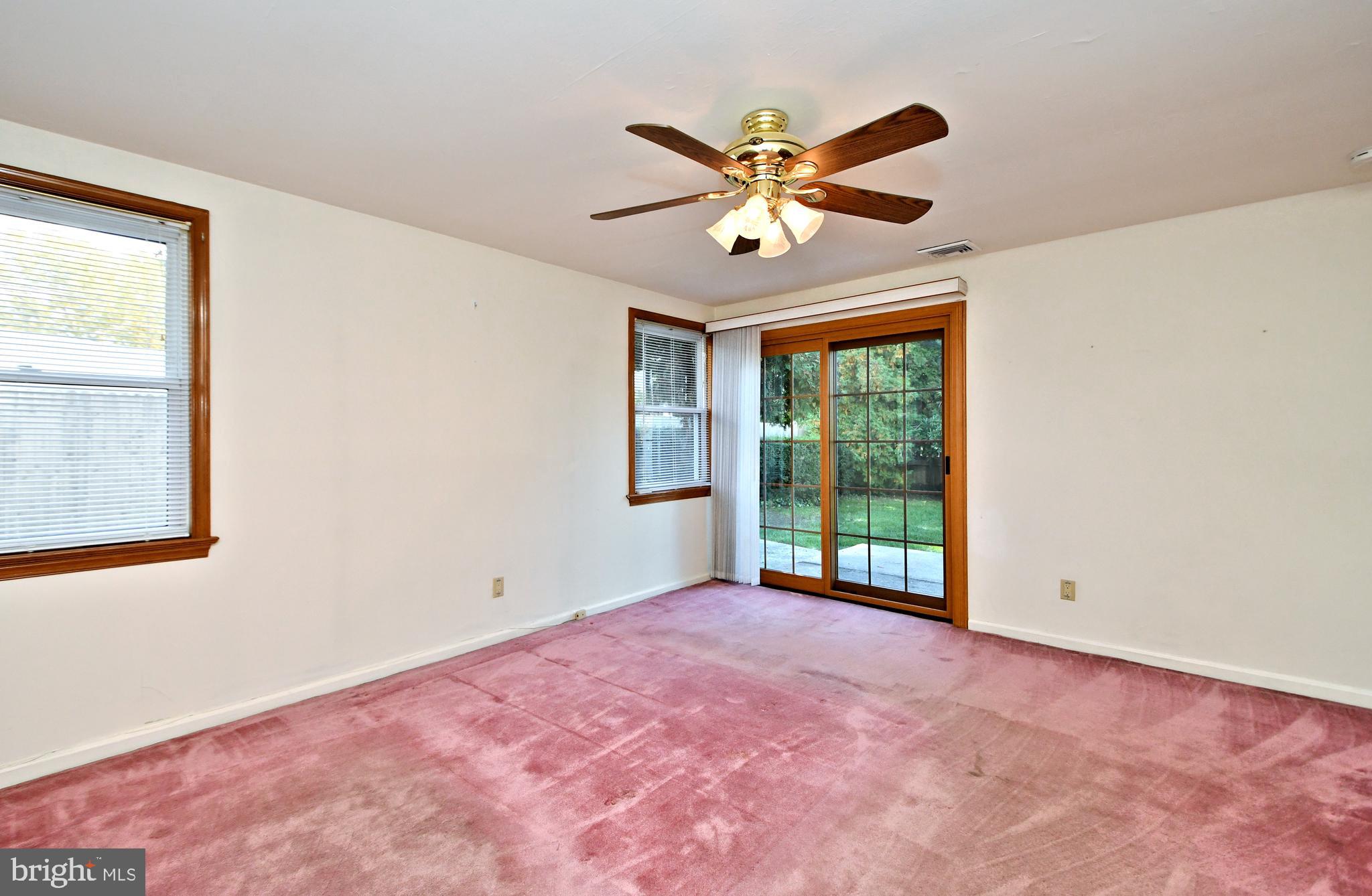 1006 East Heather Road Oreland, PA 19075 - Photo 24 of 42 Bedroom #1 with slider to side patio