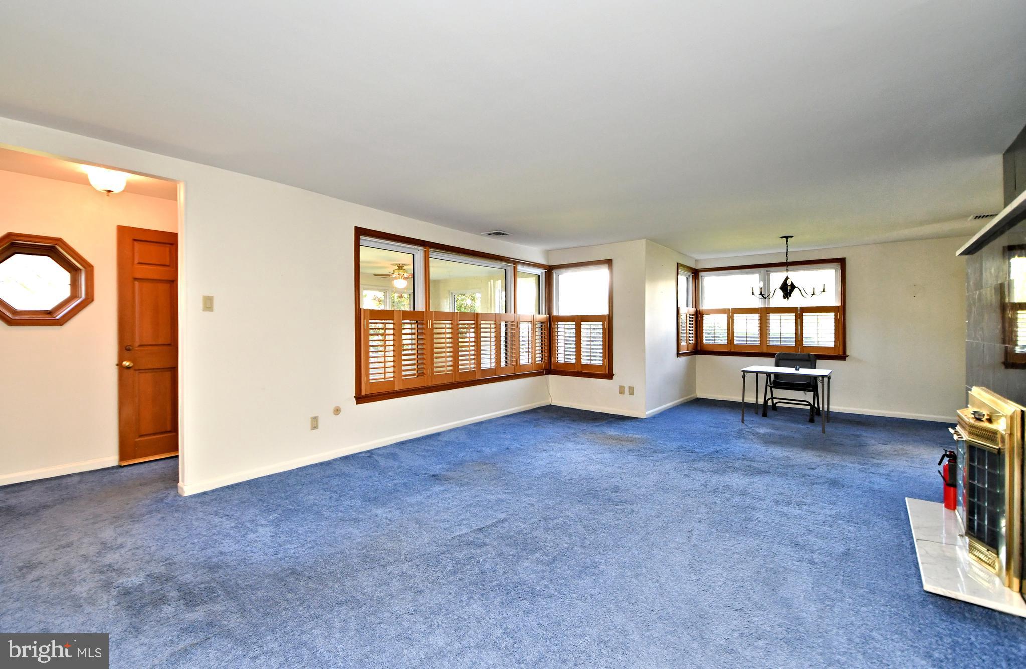 1006 East Heather Road Oreland, PA 19075 - Photo 7 of 42 Living room looking towards dining area