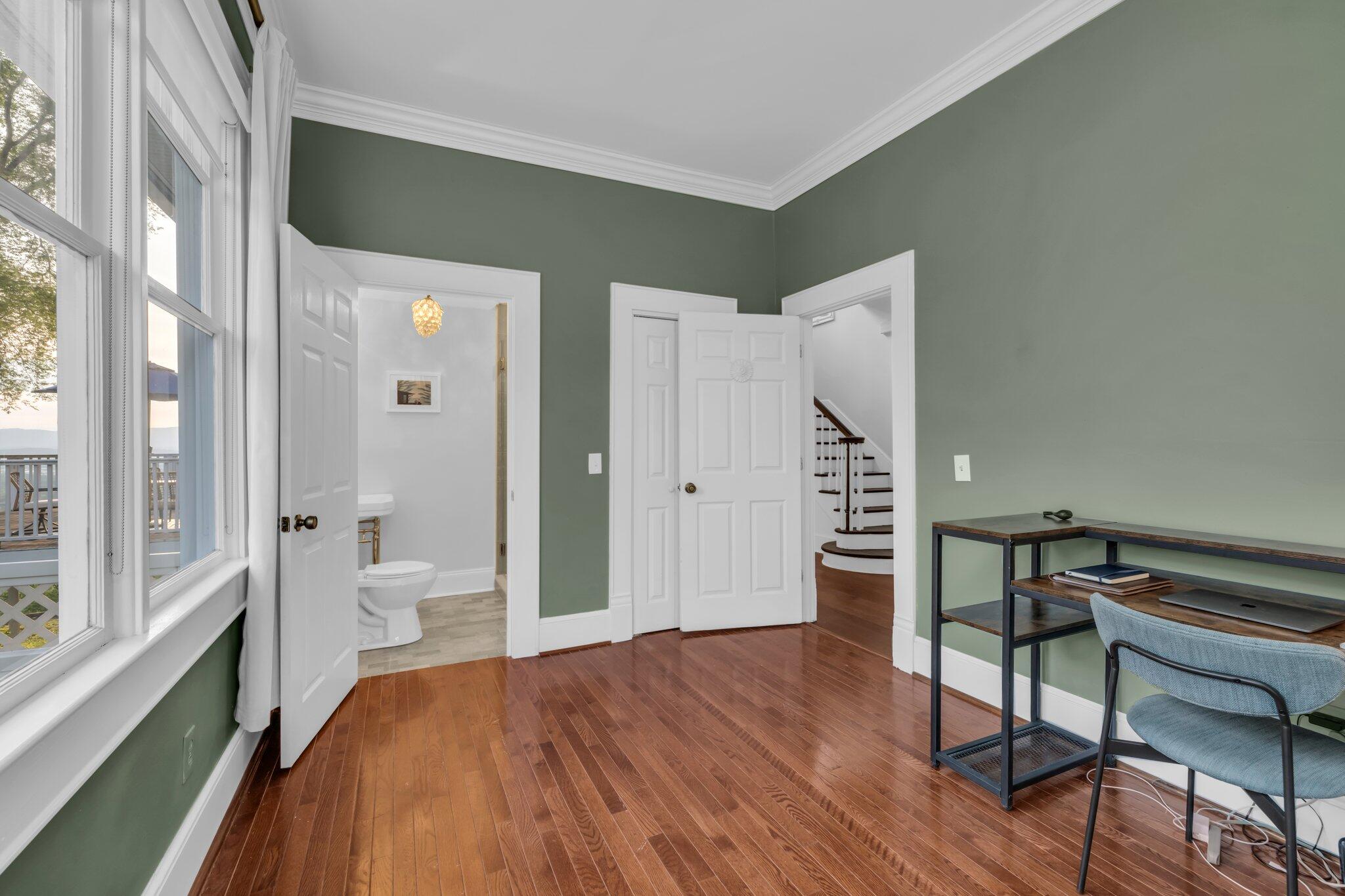 111 South Crest Road Chattanooga, TN 37404 - Photo 11 of 41 6-web-or-mls-111-s-crest-rd