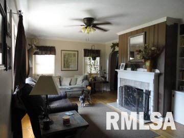 505 West Spring Street Anna, IL 62906 - Photo 3 of 11 Gallery Image 3