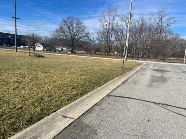 $49,995 | 900 South Lake Park Avenue, Hobart, IN 46342