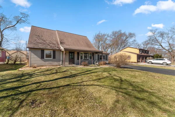 $239,000 | 756 Imperial Road, Valparaiso, IN 46385