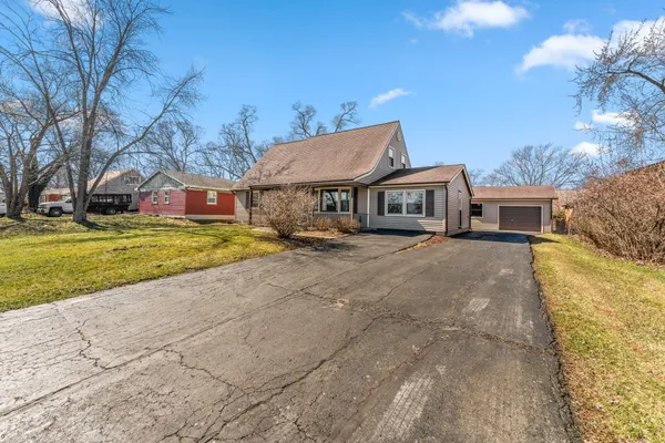 $239,000 | 756 Imperial Road, Valparaiso, IN 46385