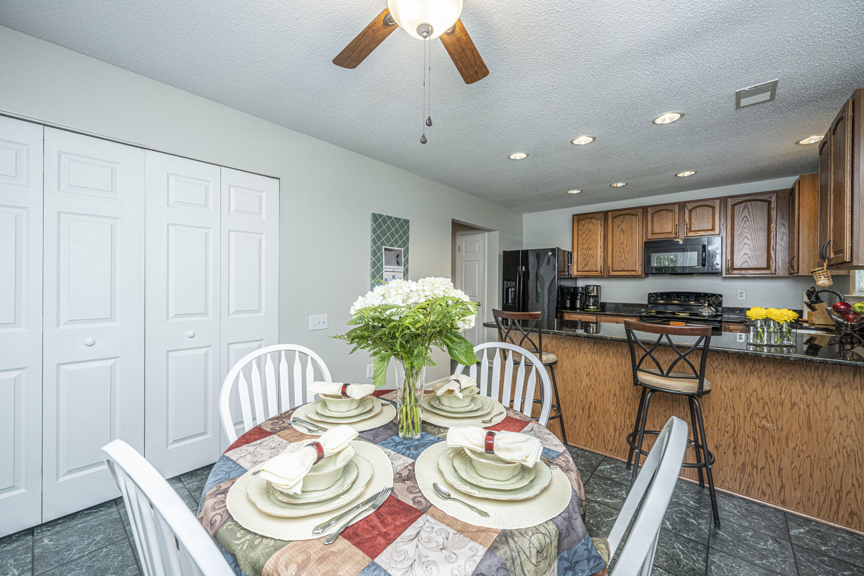 3376 Queensgate Way Mount Pleasant, SC 29466 - Photo 15 of 39 DSC_2274