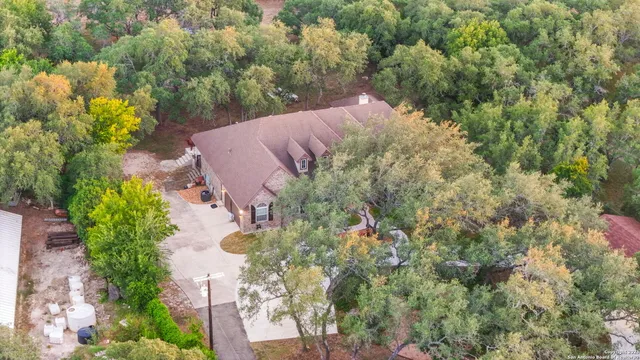 $875,000 | 813 County Road 375, San Antonio, TX 78253