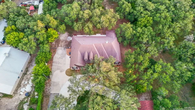 $875,000 | 813 County Road 375, San Antonio, TX 78253