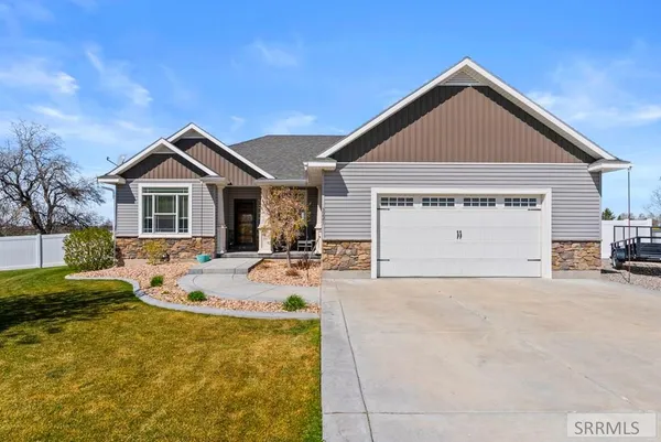 $549,900 | 3221 East Ringneck Drive, Idaho Falls, ID 83401