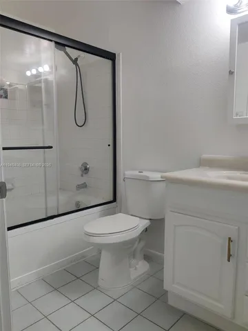 $2,000 | 1740 Palm Cove Boulevard, Unit 105, Delray Beach, FL 33445