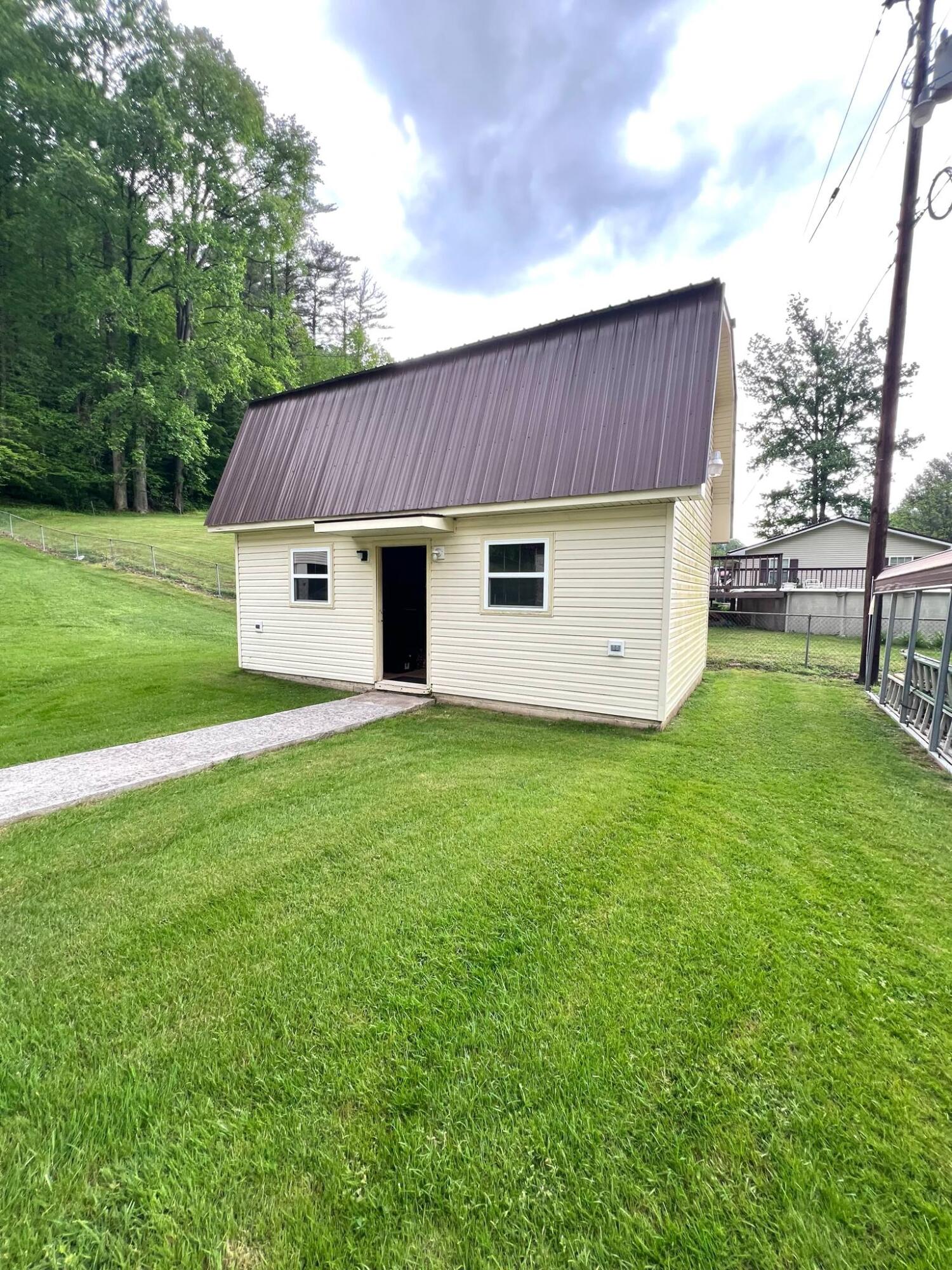 4758 Cloverlick Road Cumberland, KY 40823 - Photo 47 of 50 9249fd31-dc64-4a41-972f-dbfc9d39da36