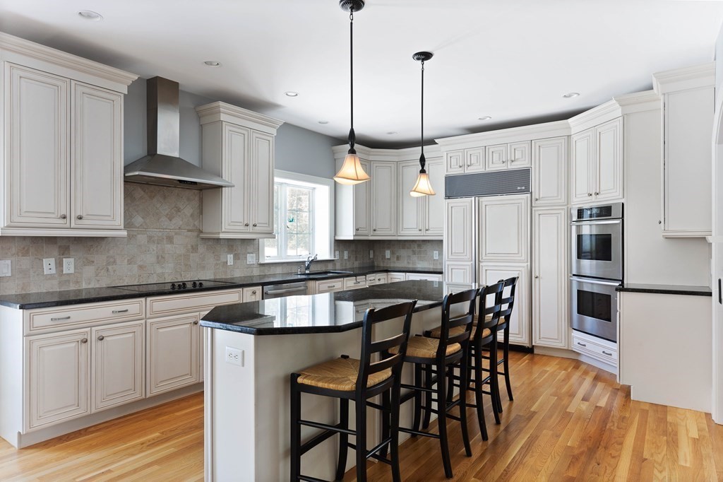 16 Cynthia Road Needham, MA 02494 - Photo 7 of 32