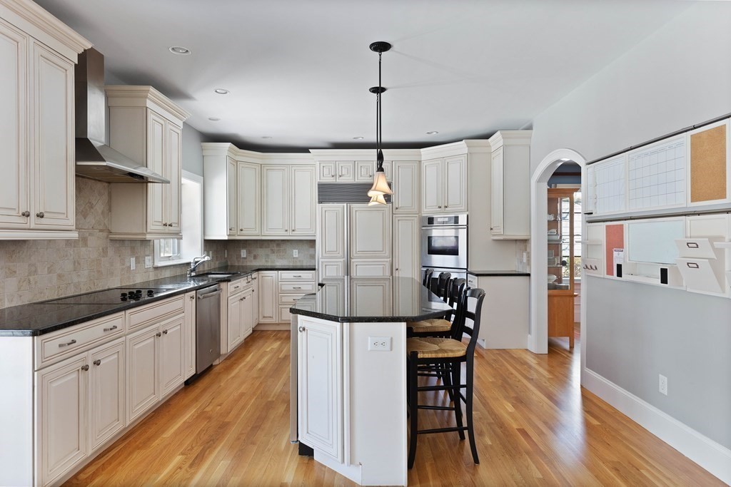 16 Cynthia Road Needham, MA 02494 - Photo 8 of 32