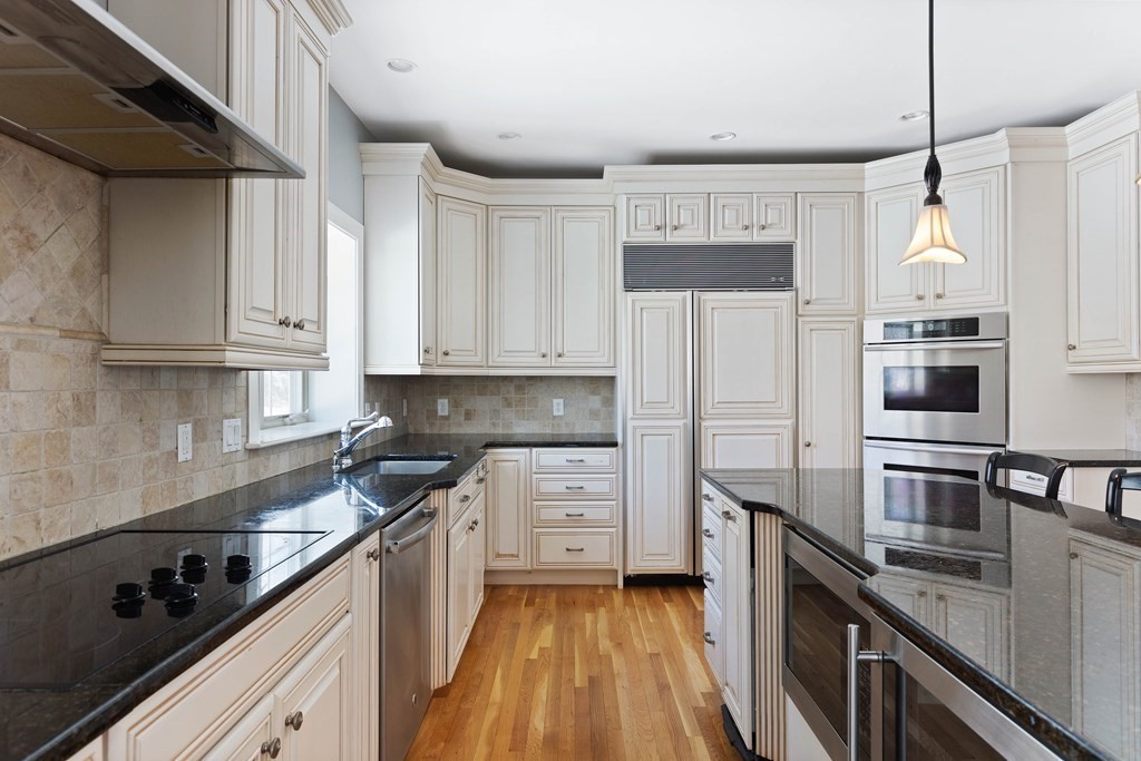 16 Cynthia Road Needham, MA 02494 - Photo 9 of 32