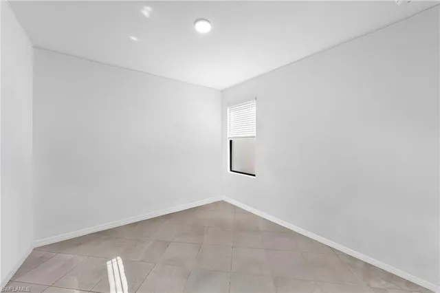 $2,200 | 3257 Altimira Drive, Fort Myers, FL 33905